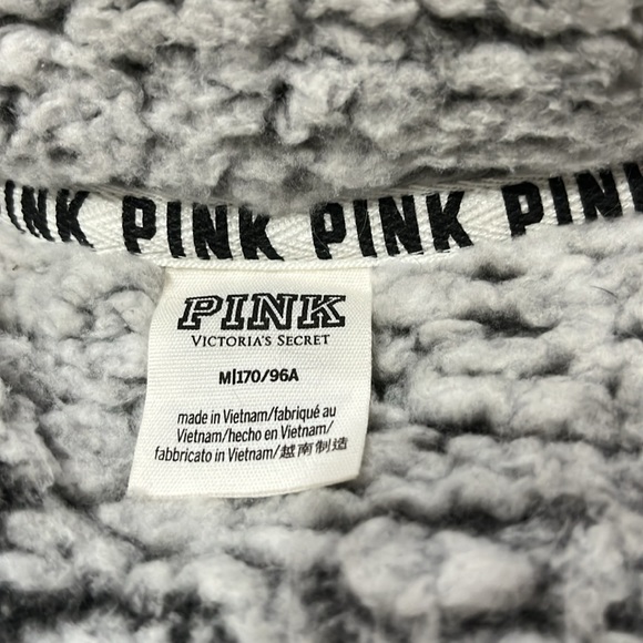 Pink Victoria’s Secret blouse, size M, like new construction. - Picture 5 of 6